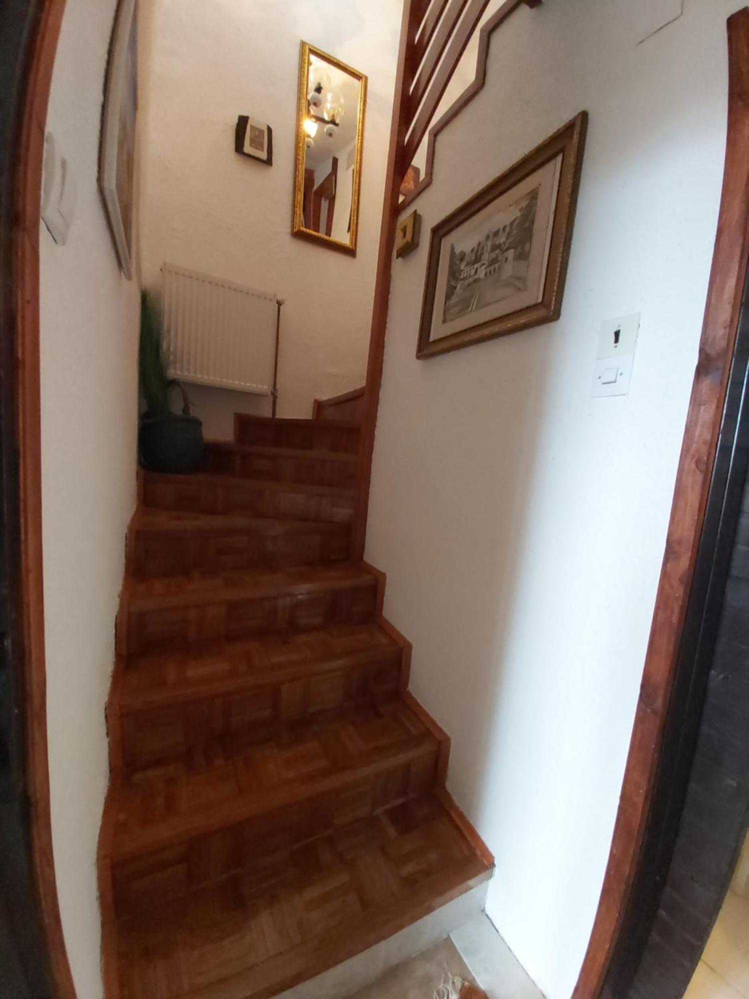 Guesthouse Bajka Vinci الغرفة الصورة