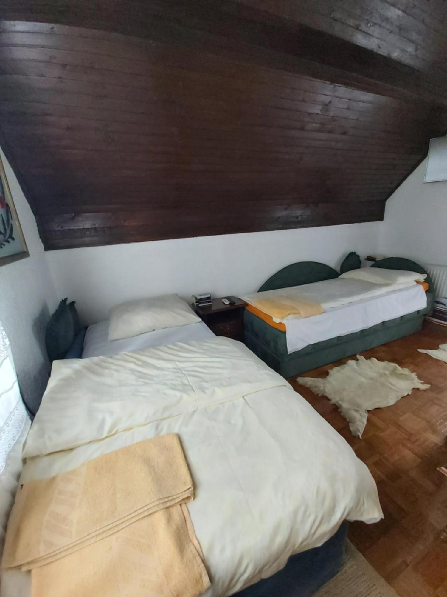 Guesthouse Bajka Vinci الغرفة الصورة