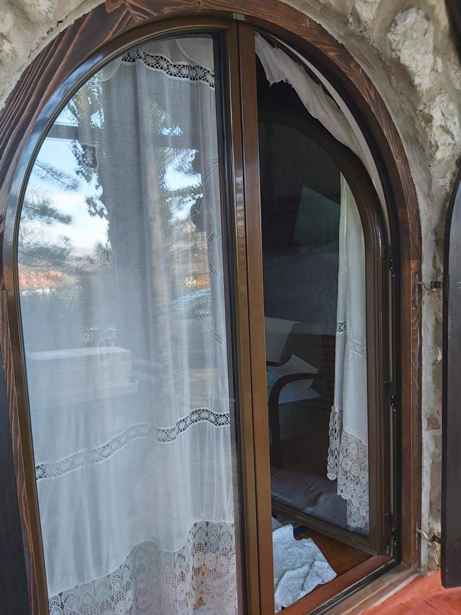 Guesthouse Bajka Vinci الغرفة الصورة